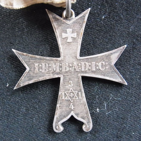 Croix du grade de Chevalier du Temple du Rite de Stricte Observance